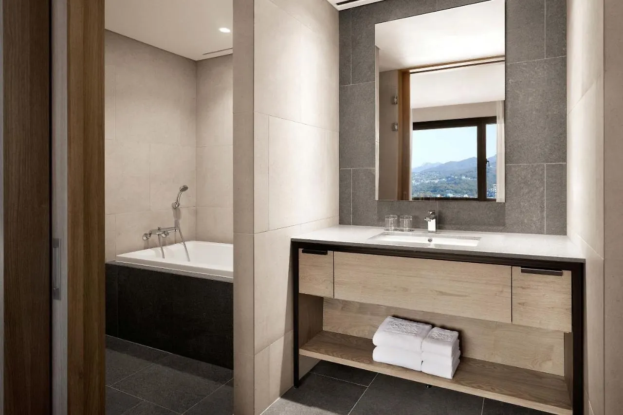 **** Hotel Four Points By Sheraton Josun, Seoul Myeongdong Corea del Sur